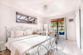 one-Bedroom Suite-Close to beach and CBD